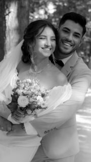 Habe ich etwas vergessen? 🤔 Ich bringe so viel mit – Kamera, Objektive, Licht… Manchmal brauche ich eine Checkliste, damit ich nichts vergesse. 😅

Aber wisst ihr, was ihr nicht vergessen solltet? Mich als euren Hochzeitsfotografen zu buchen! 📸💍✨

Ich halte eure schönsten Momente für die Ewigkeit fest – authentisch, emotional und mit ganz viel Liebe zum Detail. 🫶🏻

Schreibt mir gerne für euer individuelles Hochzeitsangebot! 💌

#hochzeitsfotograf #hochzeitsfotograferfurt #hochzeitsfotos #hochzeitsvideograf